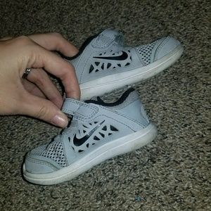 Nike infant size 6